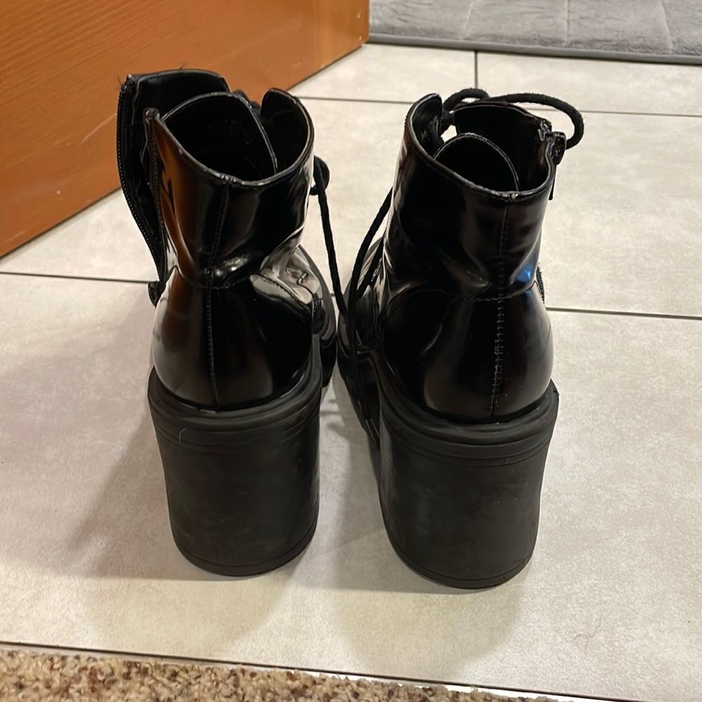 Forever 21 black heeled lace up ankle boots - Picture 9 of 13